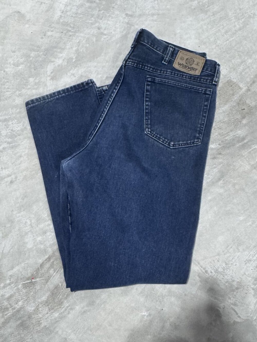 Vintage Wrangler Jeans 38x34 Made USA Medium Wash Men's Cotton